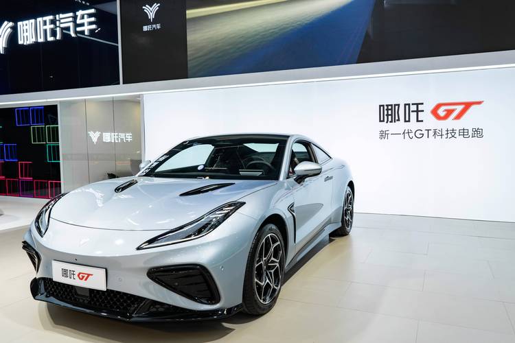 广州荔湾区贝庆特企业管理咨询哪吒汽车在智能汽车领域的表现，领途汽车在新能源汽车市场中的影响力